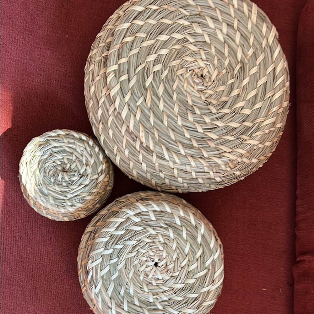 Handwoven Natural Basket Set 3 - Picture 6 of 8